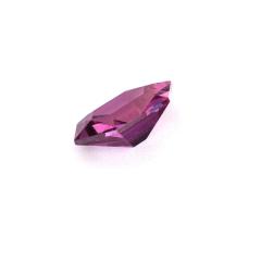Nangi fine jewelry - pink sapphire gemstone in gold