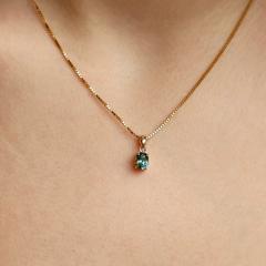 Nangi fine jewelry - teal / Peacock pendant in yellow gold