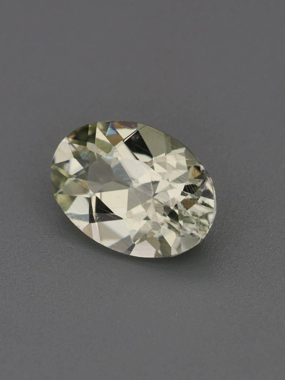 0.52 ct Lemonade Dream, Oval Cut Tourmaline
