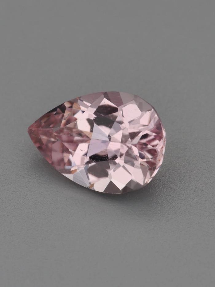 Nangi fine jewelry - pink tourmaline gemstone in gold