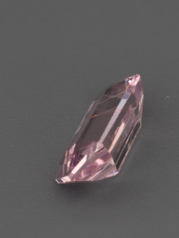 Nangi fine jewelry - pink gemstone in gold