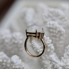 Nangi fine jewelry - white moonstone ring in yellow gold