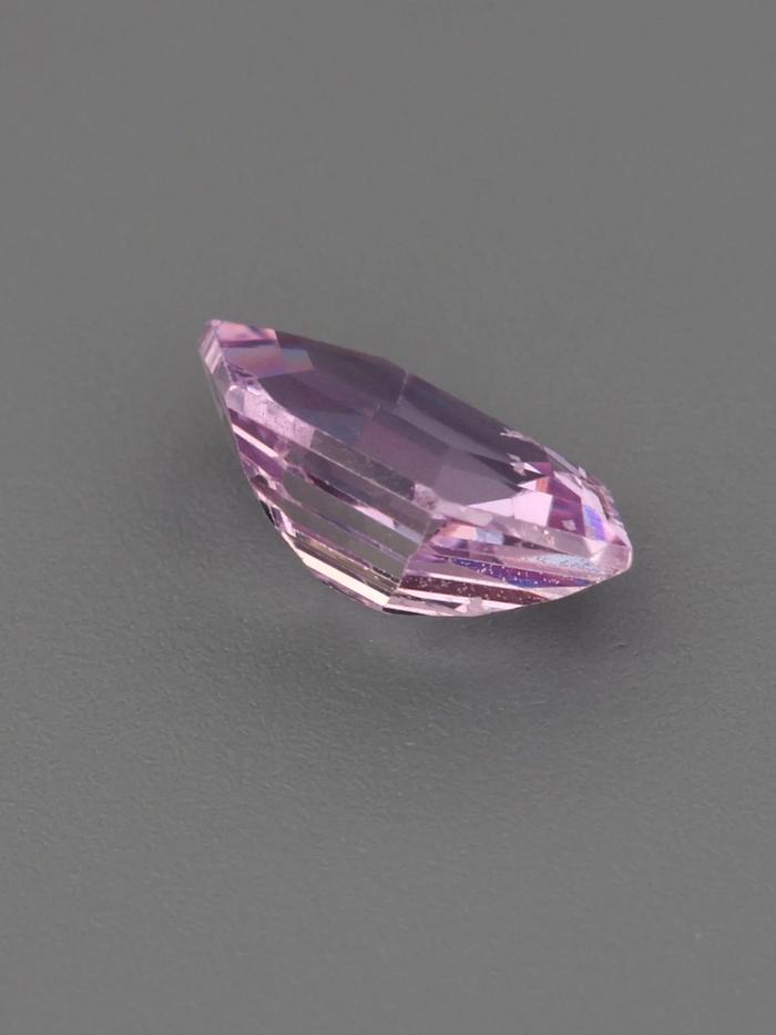 Nangi fine jewelry - pink gemstone in gold