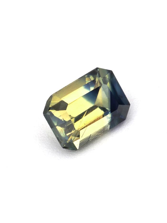 Nangi fine jewelry - yellow gemstone in gold