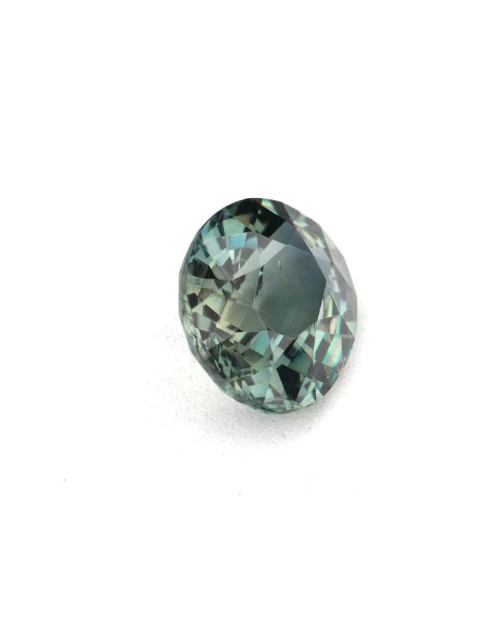 Nangi fine jewelry - green gemstone in gold