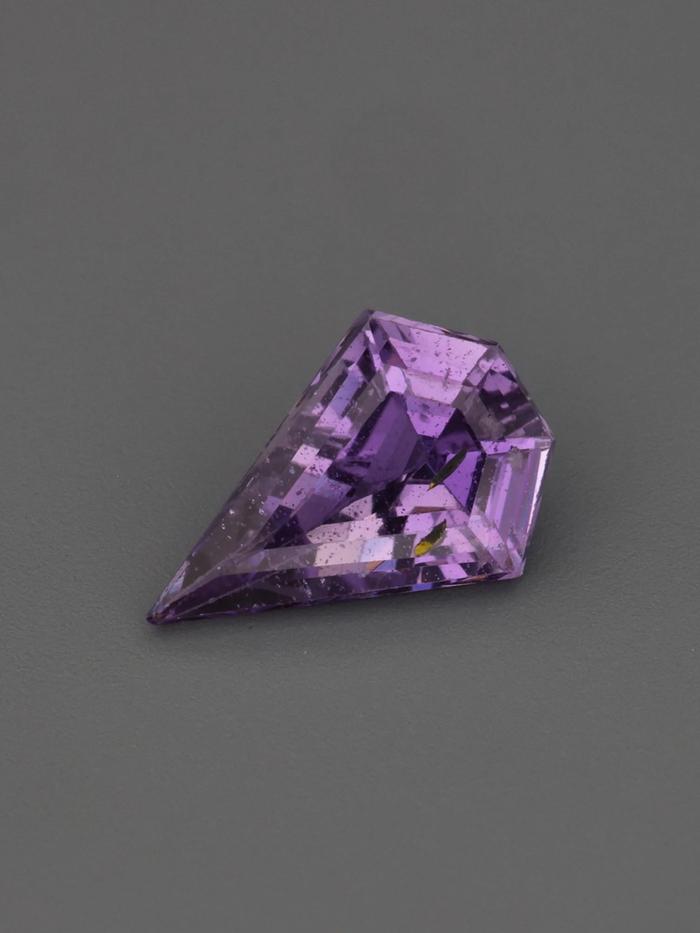 Nangi fine jewelry - purple gemstone in gold