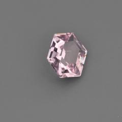Nangi fine jewelry - pink sapphire gemstone in gold