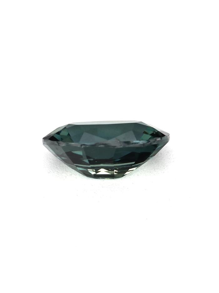 Nangi fine jewelry - green gemstone in gold