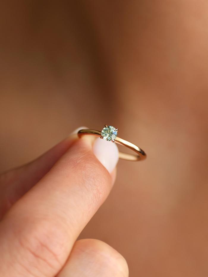 Nangi fine jewelry - green ring in gold