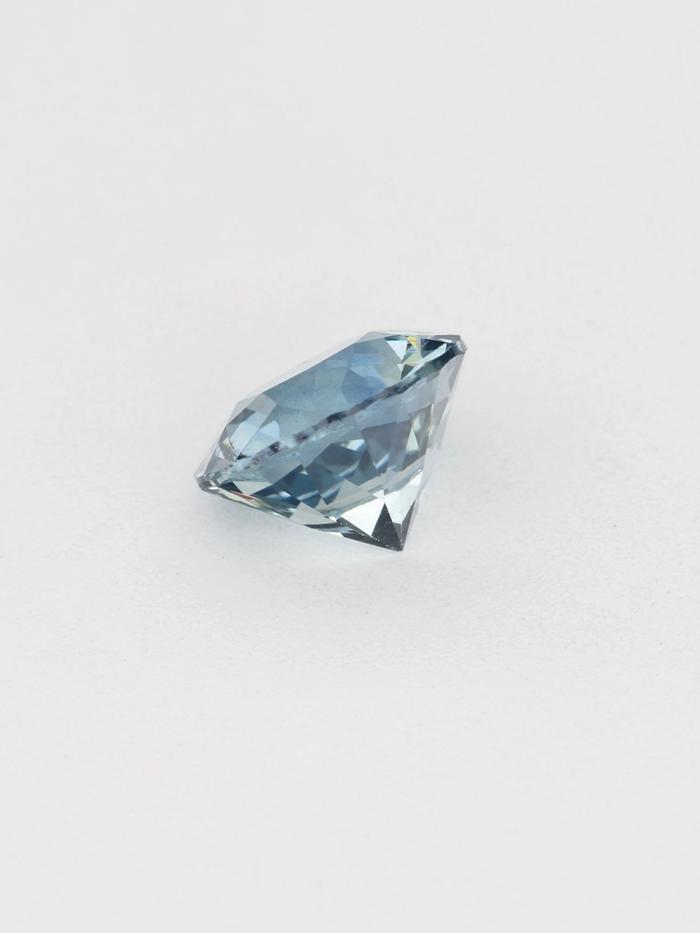 Nangi fine jewelry - blue sapphire gemstone in gold