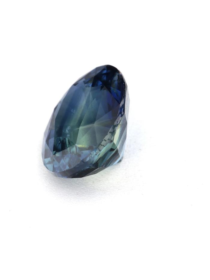 Nangi fine jewelry - teal / Peacock sapphire gemstone in gold