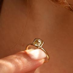 Nangi fine jewelry - yellow sapphire ring in yellow gold
