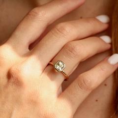 Nangi fine jewelry - yellow sapphire ring in yellow gold