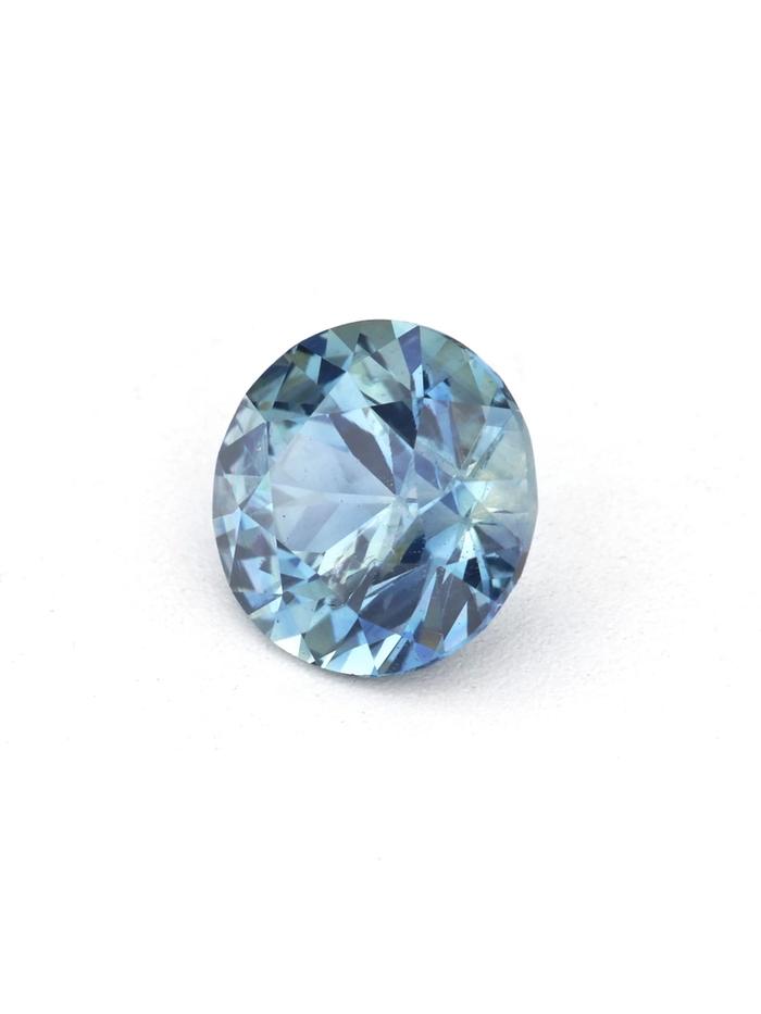 Nangi fine jewelry - blue sapphire gemstone in gold