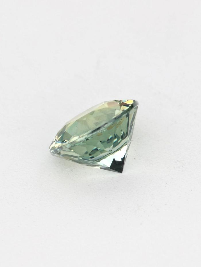 Nangi fine jewelry - green gemstone in gold