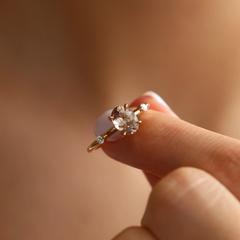 Nangi fine jewelry - champagne ring in yellow gold