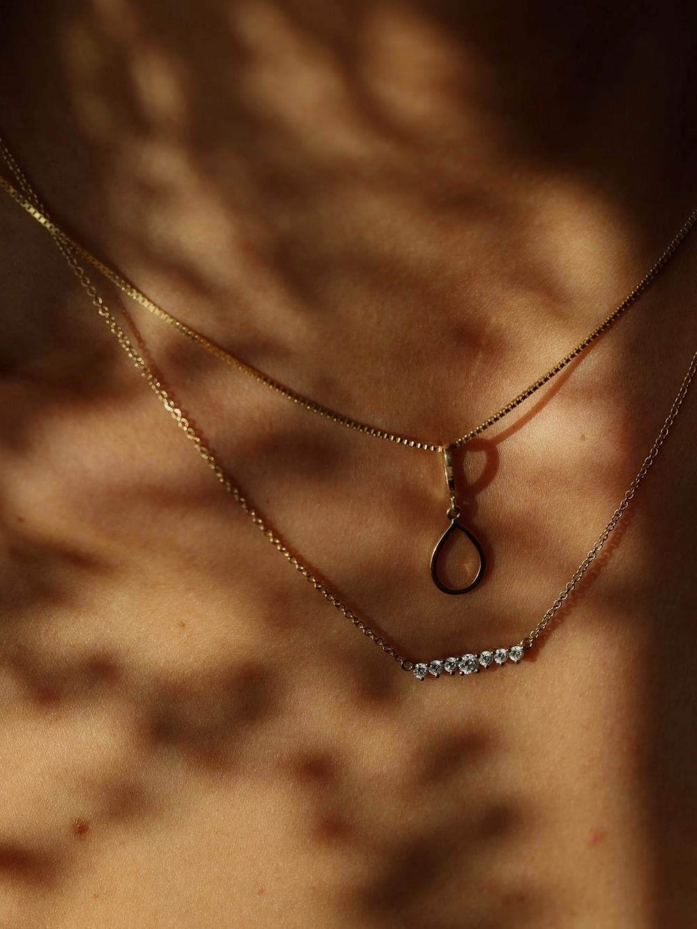 Swan Diamond Line Necklace