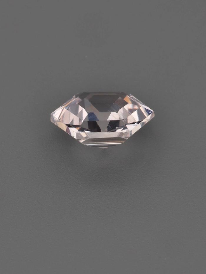 Nangi fine jewelry - champagne gemstone in gold