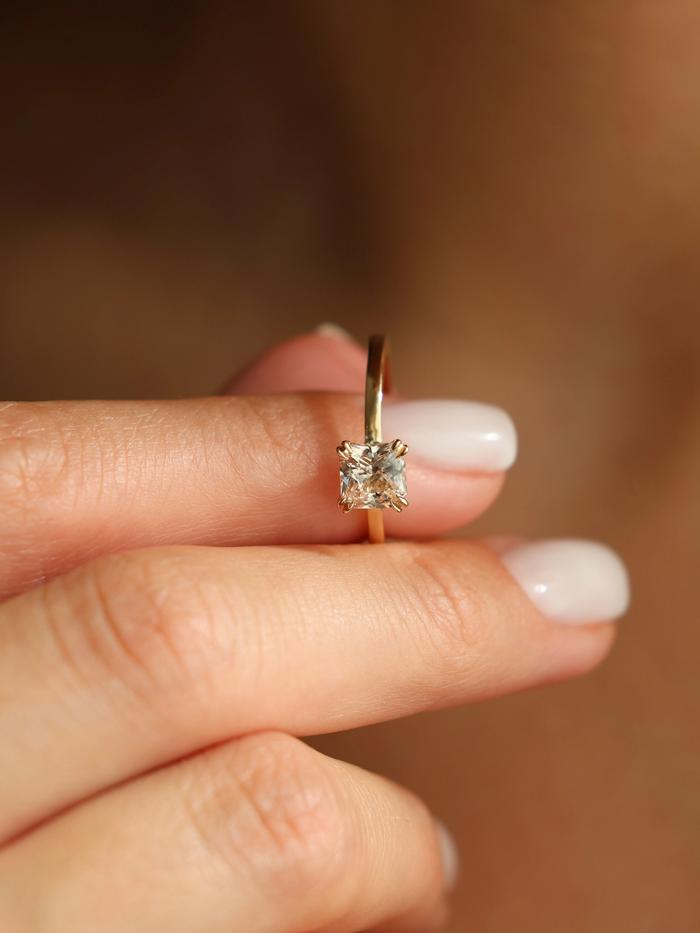 Nangi fine jewelry - pink ring in yellow gold