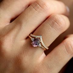 Nangi fine jewelry - purple ring in yellow gold