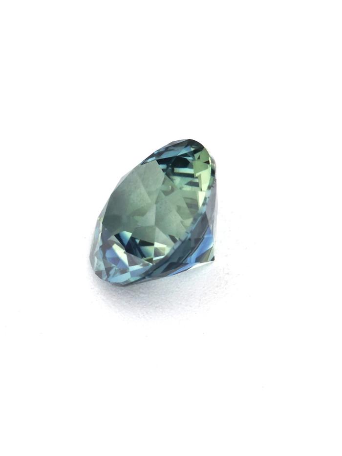 Nangi fine jewelry - blue sapphire gemstone in gold