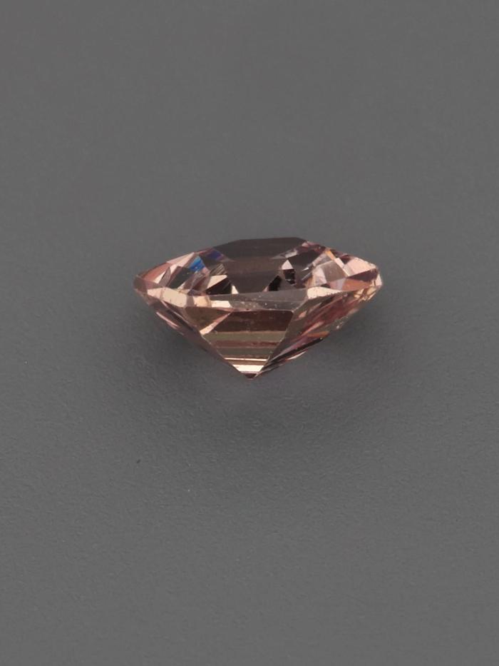Nangi fine jewelry - pink gemstone in gold