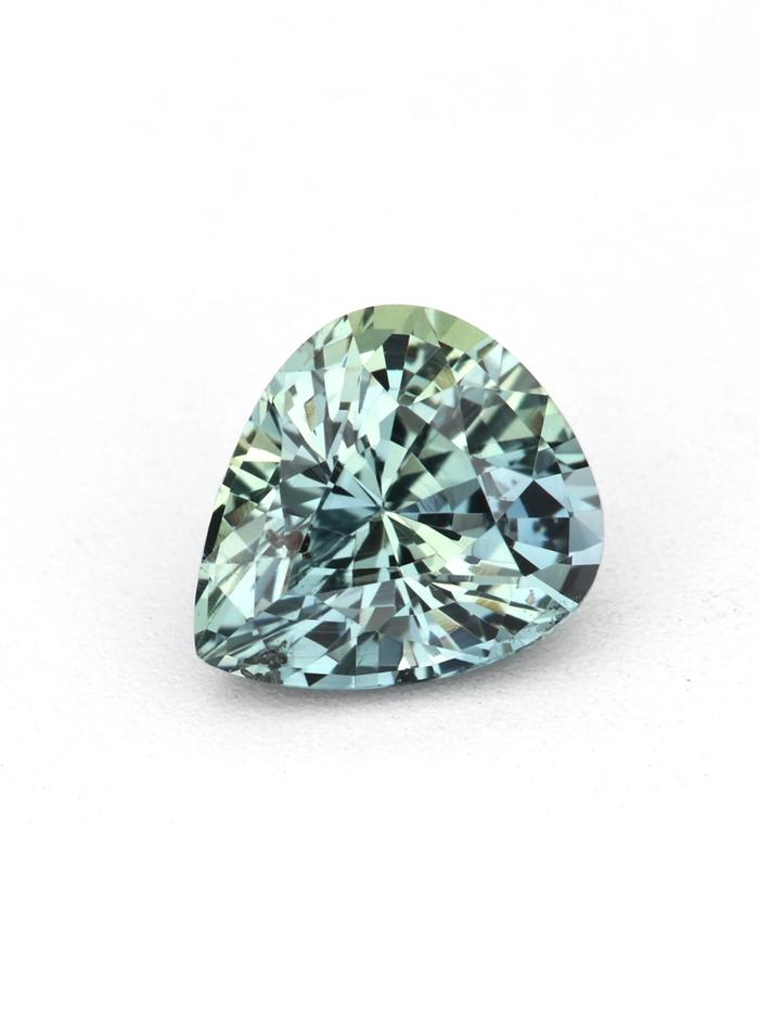 Nangi fine jewelry - teal / Peacock gemstone in gold