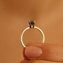 Nangi fine jewelry - green sapphire ring in rose_gold