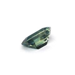 Nangi fine jewelry - green sapphire gemstone in gold
