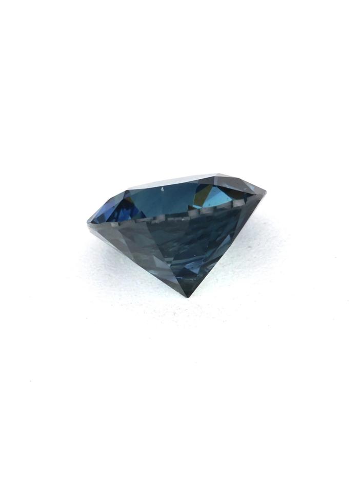 Nangi fine jewelry - blue sapphire gemstone in gold