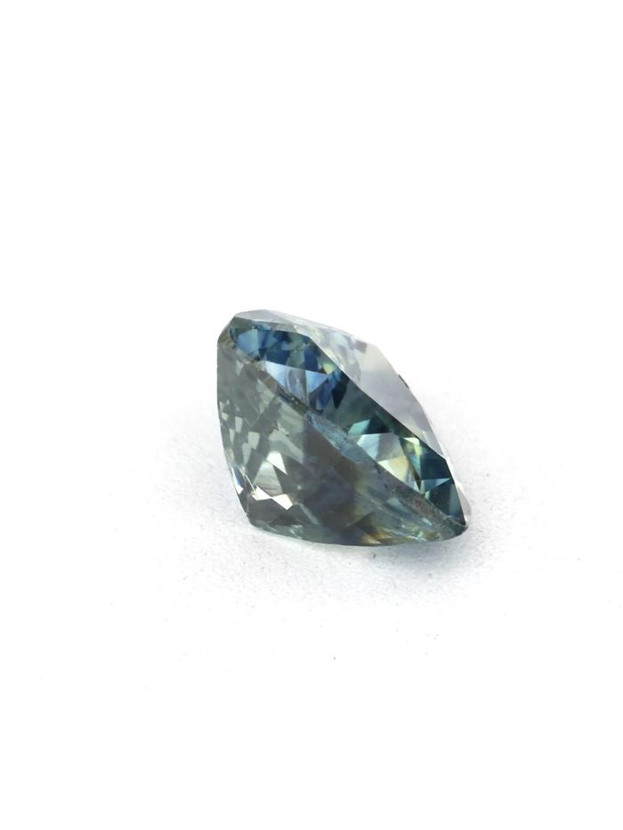 Nangi fine jewelry - blue gemstone in gold