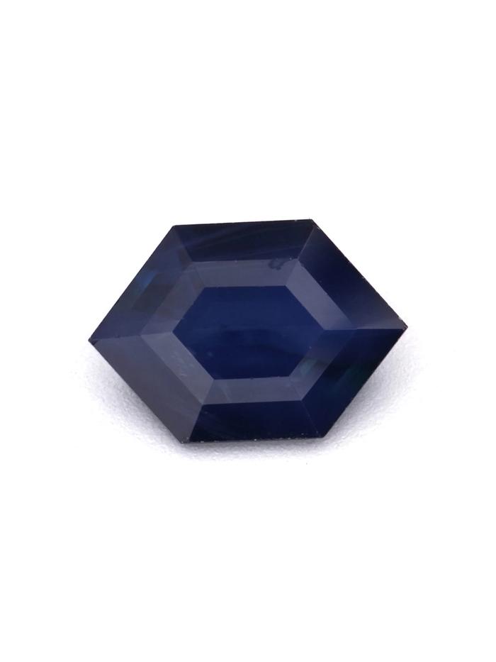Nangi fine jewelry - blue gemstone in gold