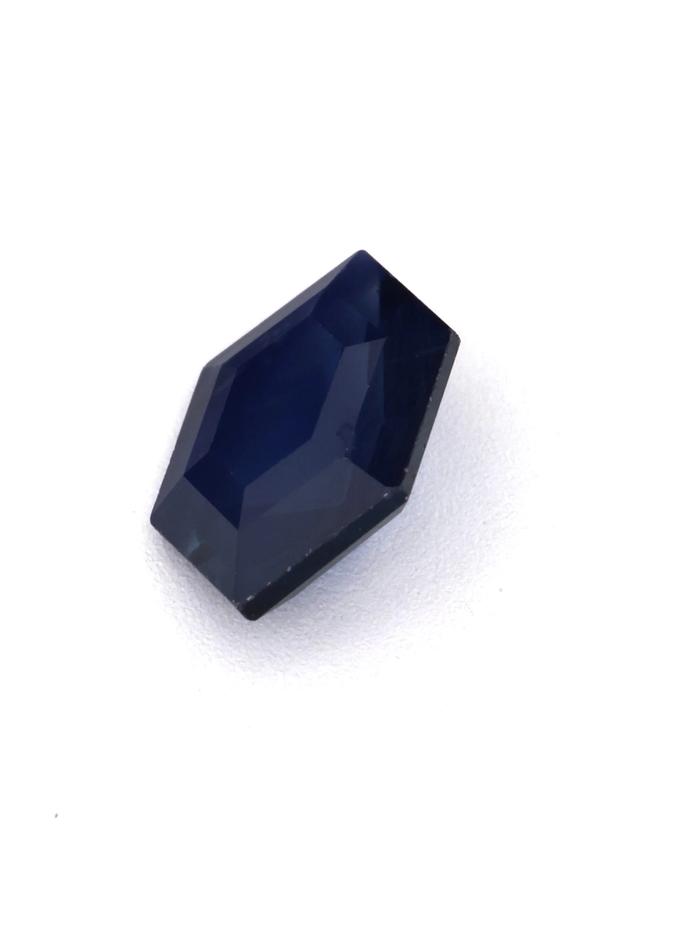 Nangi fine jewelry - blue gemstone in gold