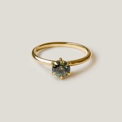 Nangi fine jewelry - green sapphire ring in yellow gold