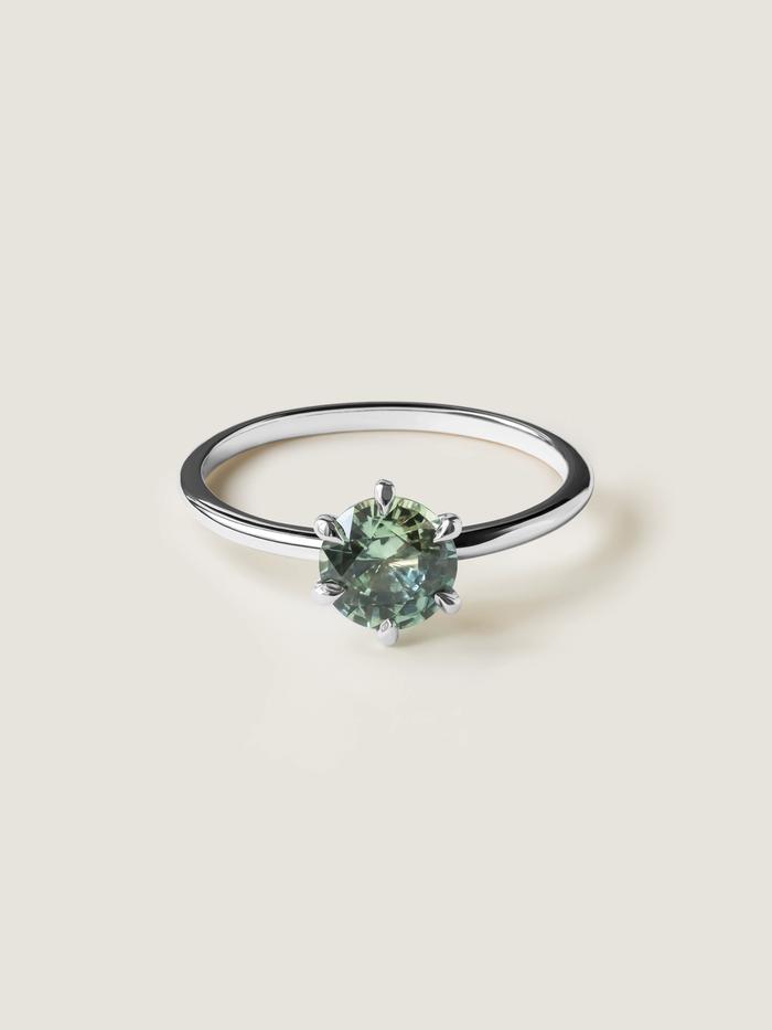 Nangi fine jewelry - green sapphire ring in white gold