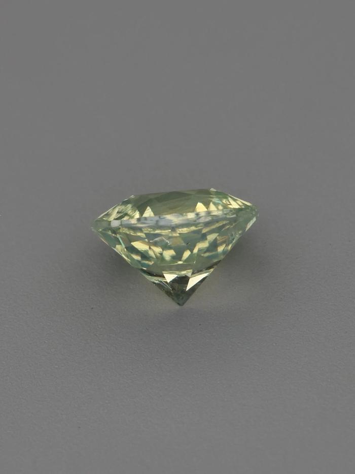 Nangi fine jewelry - yellow gemstone in gold