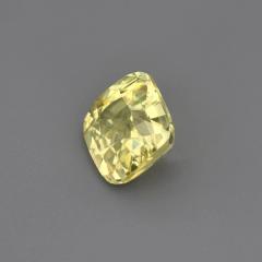 Nangi fine jewelry - yellow gemstone in gold