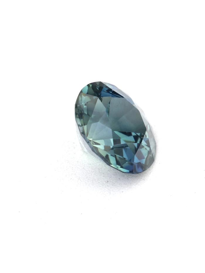 Nangi fine jewelry - blue sapphire gemstone in gold