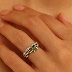 Nangi fine jewelry - green sapphire ring in white gold