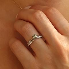 Nangi fine jewelry - green sapphire ring in white gold