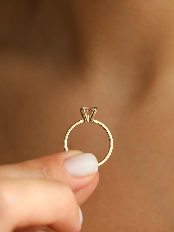 Nangi fine jewelry - pink ring in yellow gold