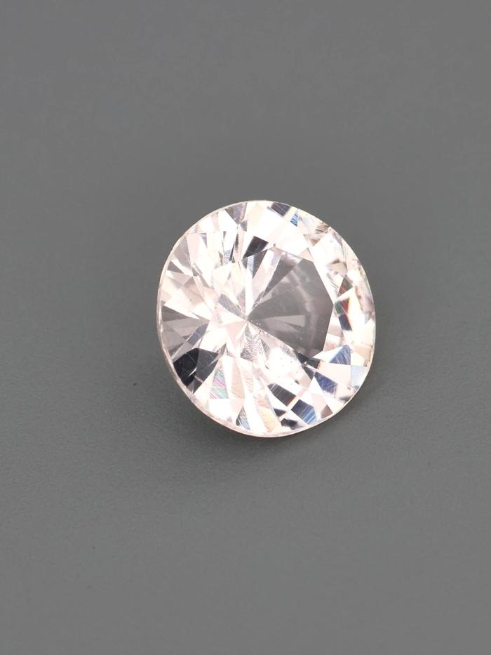 Nangi fine jewelry - champagne gemstone in gold