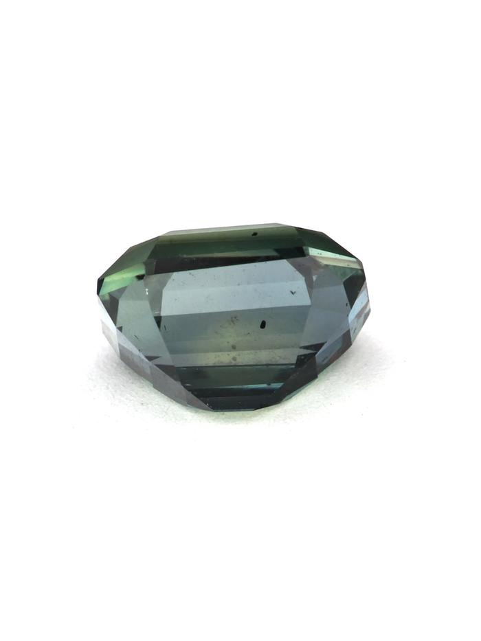 Nangi fine jewelry - green gemstone in gold