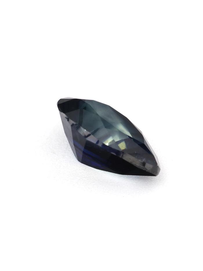 Nangi fine jewelry - blue gemstone in gold