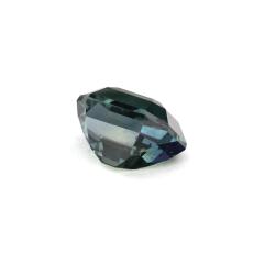 Nangi fine jewelry - green gemstone in gold
