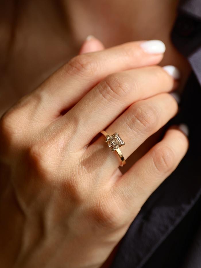 Nangi fine jewelry - ring in yellow gold