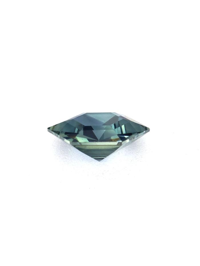 Nangi fine jewelry - teal / Peacock gemstone in gold