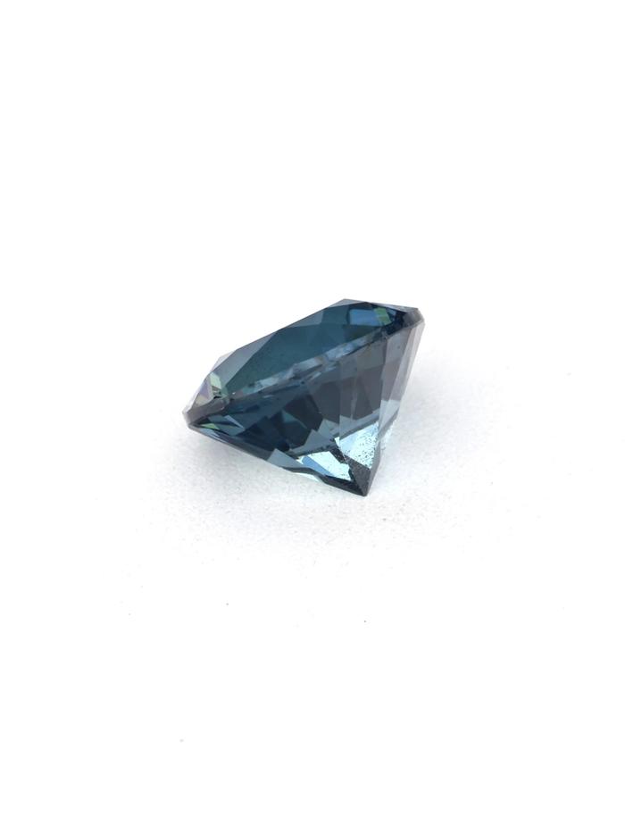 Nangi fine jewelry - blue gemstone in gold