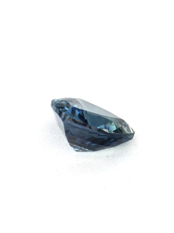 Nangi fine jewelry - blue gemstone in gold