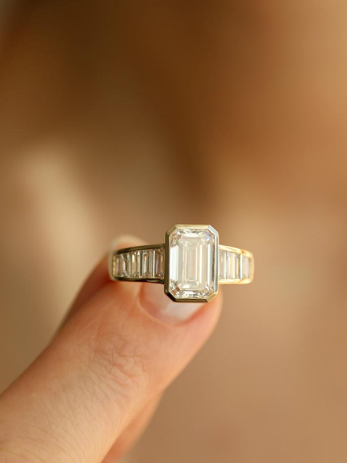 Nangi fine jewelry - white ring in gold